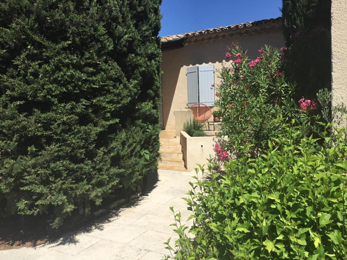 Petit Cocon Dans Le Luberon Lägenhet Lauris Exteriör bild